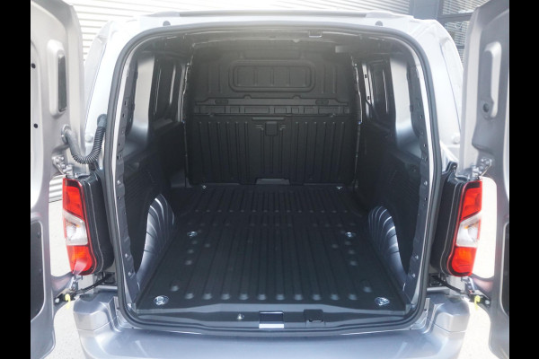 Opel Combo TECH L1 50kWh | 0% rente | 8 jaar garantie | navigatie | Apple Carplay | camera | digitale binnenspiegel | parkeersensoren v/a | dodehoekdetectie | bumpers in kleur | Climate Control | etc.