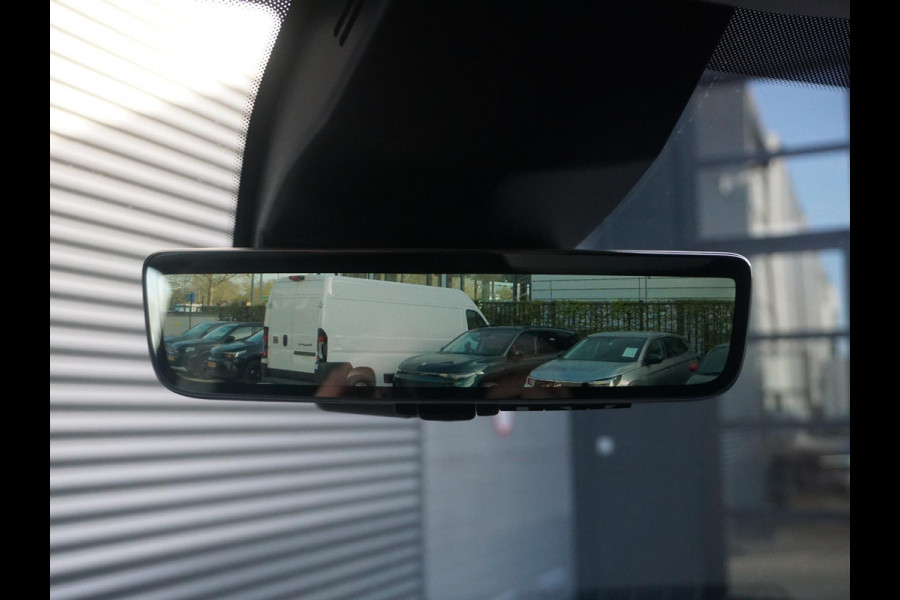 Opel Combo TECH L1 50kWh | 8 jaar garantie | navigatie | Apple Carplay | camera | digitale binnenspiegel | parkeersensoren v/a | dodehoekdetectie | bumpers in kleur | Climate Control | etc.