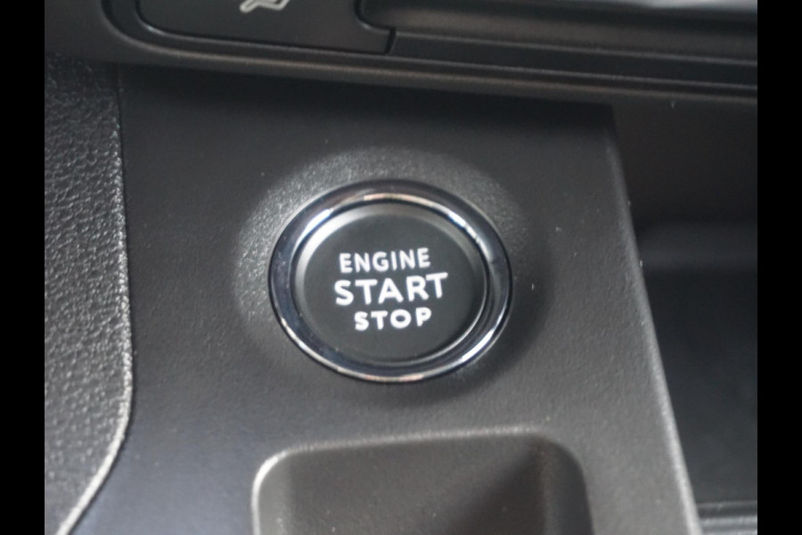 Opel Combo TECH L1 50kWh | 8 jaar garantie | navigatie | Apple Carplay | camera | digitale binnenspiegel | parkeersensoren v/a | dodehoekdetectie | bumpers in kleur | Climate Control | etc.