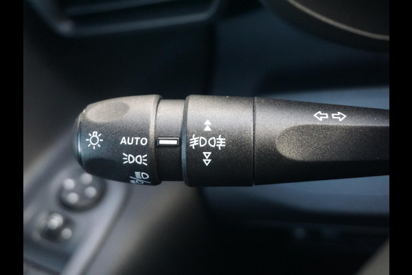 Opel Combo TECH L1 50kWh | 8 jaar garantie | navigatie | Apple Carplay | camera | digitale binnenspiegel | parkeersensoren v/a | dodehoekdetectie | bumpers in kleur | Climate Control | etc.