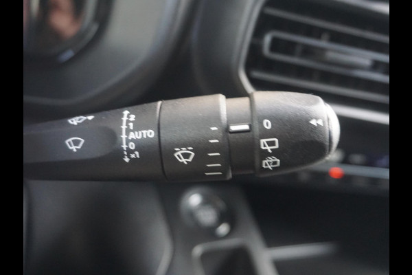 Opel Combo TECH L1 50kWh | 8 jaar garantie | navigatie | Apple Carplay | camera | digitale binnenspiegel | parkeersensoren v/a | dodehoekdetectie | bumpers in kleur | Climate Control | etc.