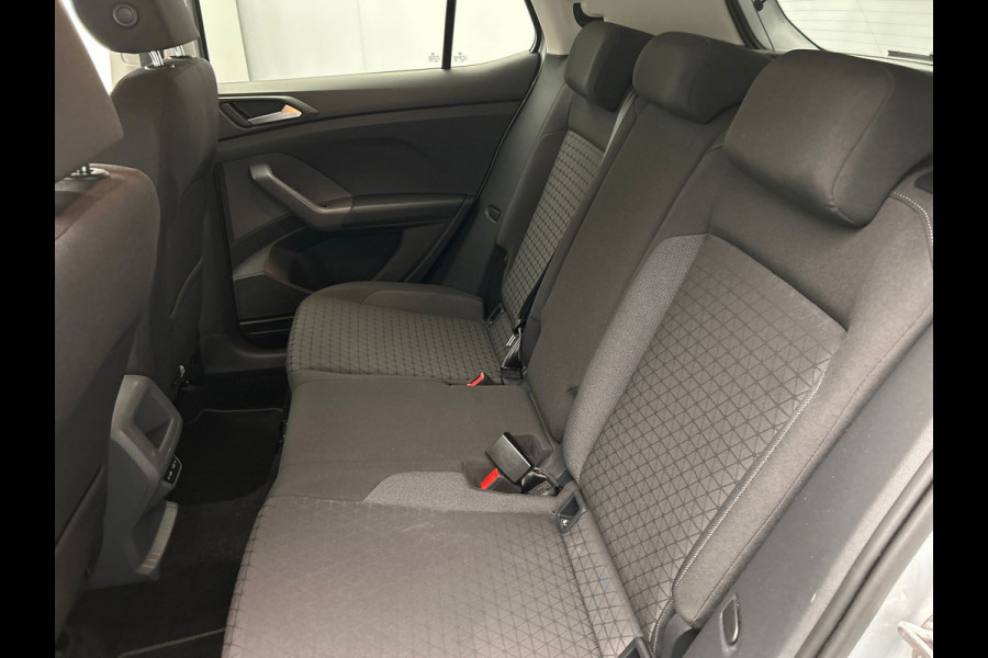 Volkswagen T-Cross 1.0 TSI Life | Carplay | Trekhaak | Climate-control | Adaptive-cruise | Lichtmetaal