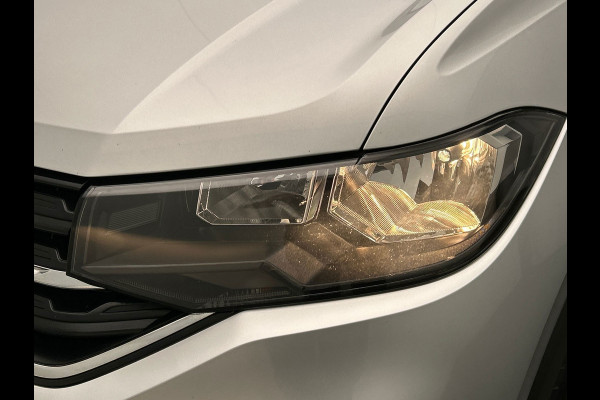 Volkswagen T-Cross 1.0 TSI Life | Carplay | Trekhaak | Climate-control | Adaptive-cruise | Lichtmetaal