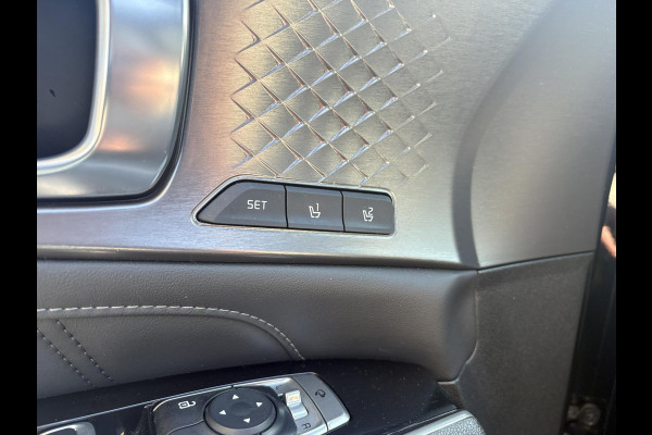 Kia Sorento 1.6 T-GDI Plug-in Hybrid 4WD ExecutiveLine 5p. | Panoramadak |  Afneembare trekhaak | Stoelverwarming/ventilatie | ACC | Memory Seats |