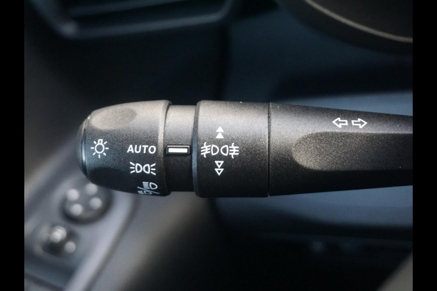 Opel Combo TECH L1 50kWh | 0% rente | 8 jaar garantie | navigatie | Apple Carplay | camera | digitale binnenspiegel | parkeersensoren v/a | dodehoekdetectie | bumpers in kleur | Climate Control | etc.