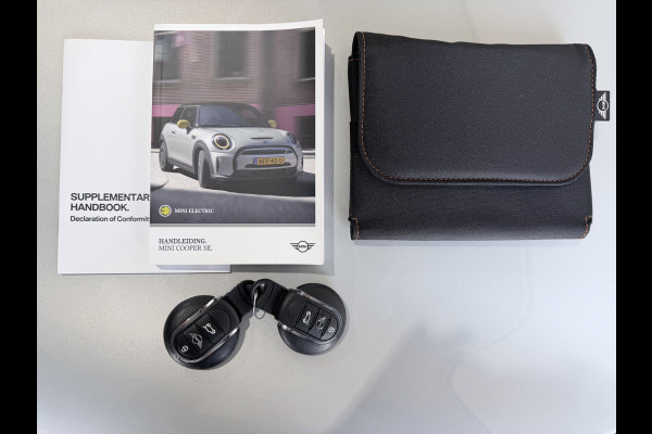 MINI Mini Electric Cooper S 33 kWh SOH 100 % Navigatie