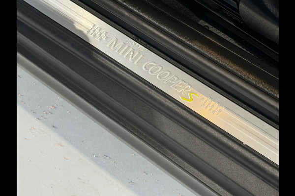 MINI Mini Electric Cooper S 33 kWh SOH 100 % Navigatie
