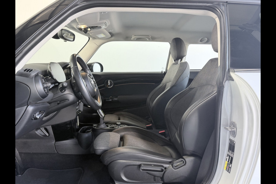 MINI Mini Electric Cooper S 33 kWh SOH 100 % Navigatie