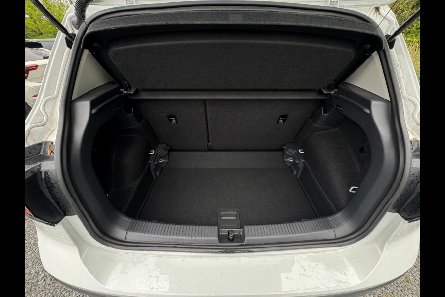 Volkswagen T-Cross TSI 115PK LIFE EDITION CARPLAY/PDC/IQ-DRIVEQ fabrieksgarantie