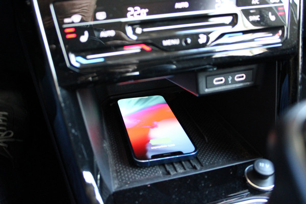 Volkswagen T-Cross TSI 115PK LIFE EDITION CARPLAY/PDC/IQ-DRIVEQ fabrieksgarantie