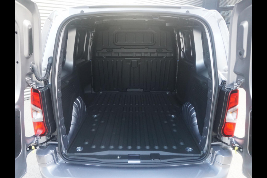 Opel Combo TECH L1 50kWh | 8 jaar garantie | navigatie | Apple Carplay | camera | digitale binnenspiegel | parkeersensoren v/a | dodehoekdetectie | bumpers in kleur | Climate Control | etc.