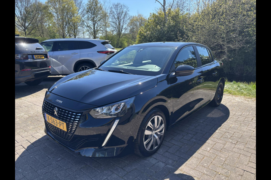 Peugeot 208 1.2 PureTech Active 75pk Navigatie | DAB+ | Parkeersensoren achter | Metaal lak | 5 deurs