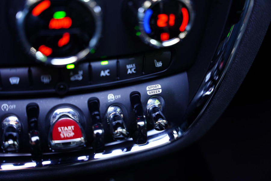 MINI Clubman 2.0 JCW ALL4 John Cooper Works / Panoramadak / Harman Kardon