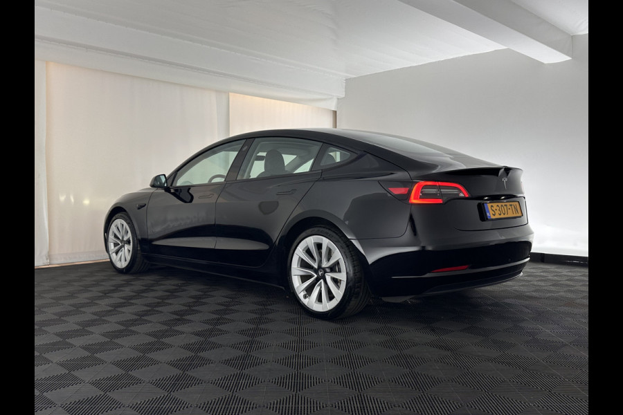 Tesla Model 3 Standard RWD Plus 60 kWh (⚠️electric motor makes a scraping noise ⚠️) [ 3-Fase-11kW ] {SOH-88%]  (INCL-BTW) Aut. *PANO | AUTOPILOT | LEATHER | KEYLESS | FULL-LED | MEMORY-PACK | TOPVIEW | DAB | CARPLAY | DIGI-COCKPIT | LANE-ASSIST | COMFORTSEATS | 19"ALU*