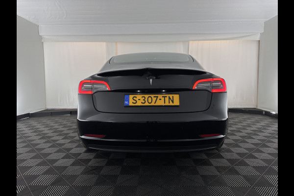 Tesla Model 3 Standard RWD Plus 60 kWh (⚠️electric motor makes a scraping noise ⚠️) [ 3-Fase-11kW ] {SOH-88%]  (INCL-BTW) Aut. *PANO | AUTOPILOT | LEATHER | KEYLESS | FULL-LED | MEMORY-PACK | TOPVIEW | DAB | CARPLAY | DIGI-COCKPIT | LANE-ASSIST | COMFORTSEATS | 19"ALU*