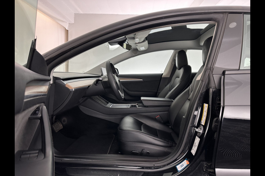 Tesla Model 3 Standard RWD Plus 60 kWh (⚠️electric motor makes a scraping noise ⚠️) [ 3-Fase-11kW ] {SOH-88%]  (INCL-BTW) Aut. *PANO | AUTOPILOT | LEATHER | KEYLESS | FULL-LED | MEMORY-PACK | TOPVIEW | DAB | CARPLAY | DIGI-COCKPIT | LANE-ASSIST | COMFORTSEATS | 19"ALU*