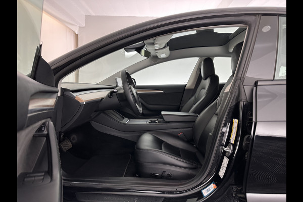 Tesla Model 3 Standard RWD Plus 60 kWh (⚠️electric motor makes a scraping noise ⚠️) [ 3-Fase-11kW ] {SOH-88%]  (INCL-BTW) Aut. *PANO | AUTOPILOT | LEATHER | KEYLESS | FULL-LED | MEMORY-PACK | TOPVIEW | DAB | CARPLAY | DIGI-COCKPIT | LANE-ASSIST | COMFORTSEATS | 19"ALU*