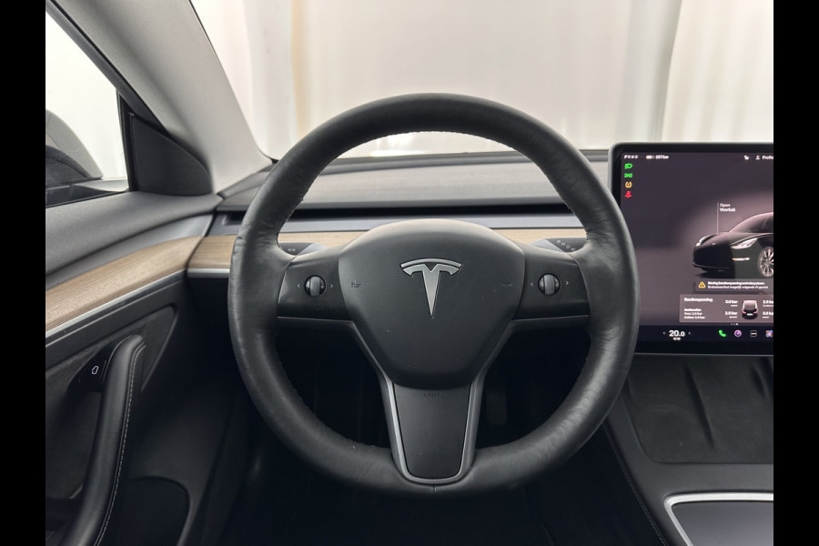 Tesla Model 3 Standard RWD Plus 60 kWh (⚠️electric motor makes a scraping noise ⚠️) [ 3-Fase-11kW ] {SOH-88%]  (INCL-BTW) Aut. *PANO | AUTOPILOT | LEATHER | KEYLESS | FULL-LED | MEMORY-PACK | TOPVIEW | DAB | CARPLAY | DIGI-COCKPIT | LANE-ASSIST | COMFORTSEATS | 19"ALU*