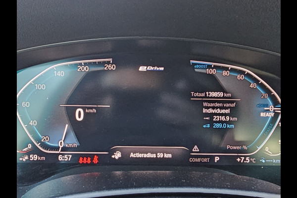 BMW 5 Serie 530e iPerformance eDrive Edition | LED | Trekhaak | Stoelverwarming | Park Assist | Leder | M-Sport stuur | LMV 20" | Zwarte hemel |