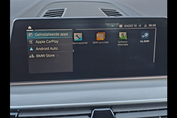 BMW 5 Serie 530e iPerformance eDrive Edition | LED | Trekhaak | Stoelverwarming | Park Assist | Leder | M-Sport stuur | LMV 20" | Zwarte hemel |