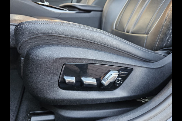 BMW 5 Serie 530e iPerformance eDrive Edition | LED | Trekhaak | Stoelverwarming | Park Assist | Leder | M-Sport stuur | LMV 20" | Zwarte hemel |