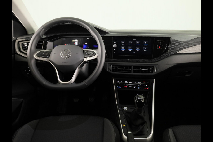 Volkswagen Taigo Life Edition 1.0 TSI 95 PK 5 versn. Hand | Climatronic | Trekhaak | Stoelverwarming | Camera |