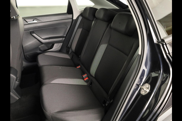 Volkswagen Taigo Life Edition 1.0 TSI 95 PK 5 versn. Hand | Climatronic | Trekhaak | Stoelverwarming | Camera |