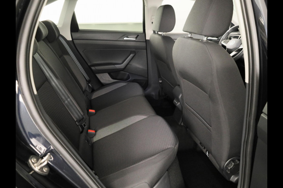 Volkswagen Taigo Life Edition 1.0 TSI 95 PK 5 versn. Hand | Climatronic | Trekhaak | Stoelverwarming | Camera |