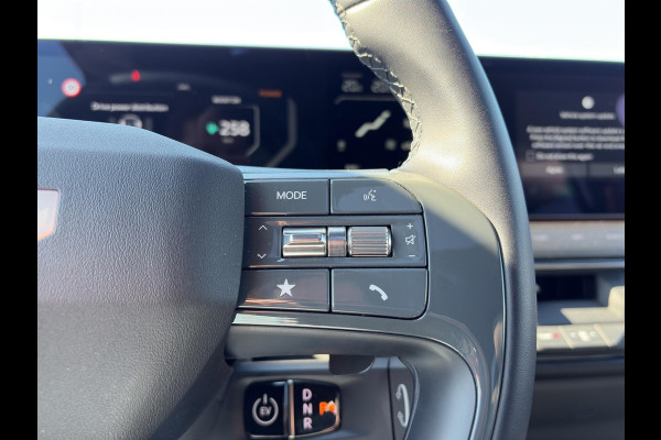 Kia EV9 GT-Line AWD 99.8 kWh 7-zits Camera | Adapt. Cruise | Pano | Meridian | Stoelverwarming & Verkoeling | Stoelmassage | Leder | 7-zits | V2L |