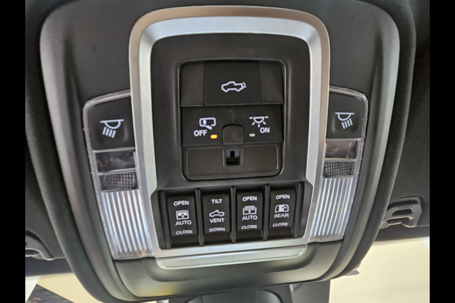 RAM 1500 5.7 V8 4x4 Crew Cab Limited Longhorn Full Option