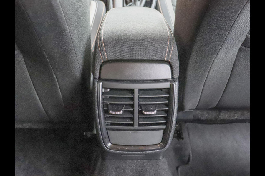 Škoda Kamiq 1.0 TSI 110pk DSG Style Navigatie Apple Carplay/Android Auto Adaptive Cruise control Parkeer sensoren Lichtmetalen Velgen