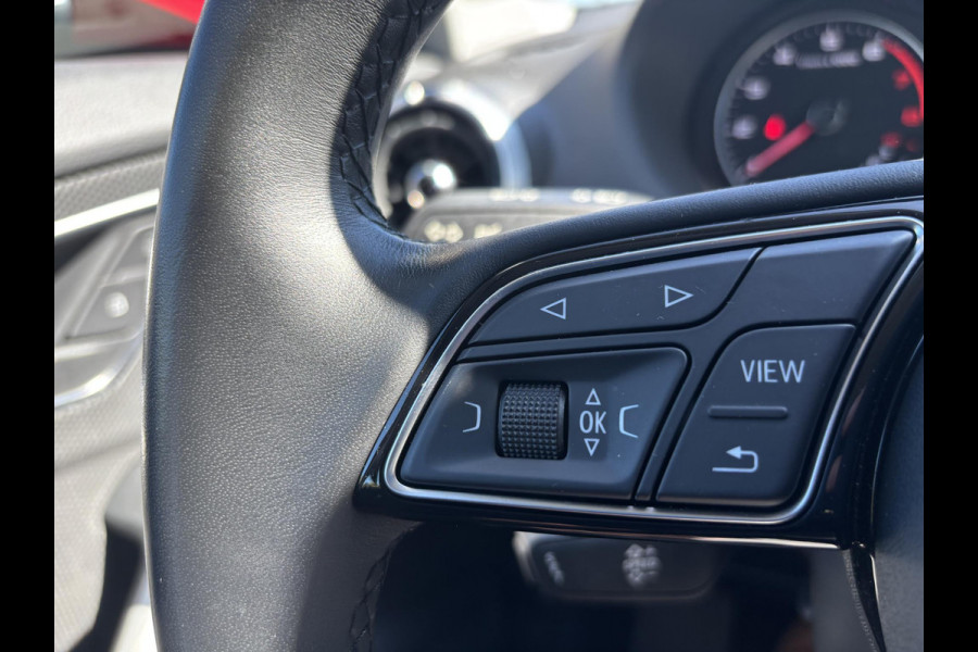 Audi Q2 35 TFSI S Edition 150pk | Automaat | Afneembare Trekhaak | Stoelverwarming | Navigatie | Climate control