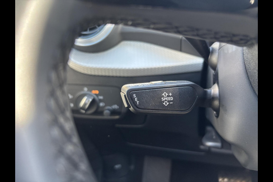 Audi Q2 35 TFSI S Edition 150pk | Automaat | Afneembare Trekhaak | Stoelverwarming | Navigatie | Climate control
