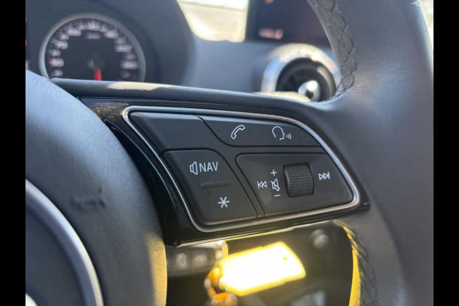 Audi Q2 35 TFSI S Edition 150pk | Automaat | Afneembare Trekhaak | Stoelverwarming | Navigatie | Climate control