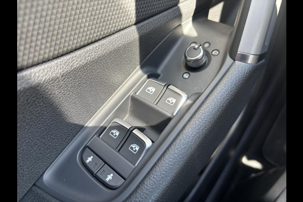 Audi Q2 35 TFSI S Edition 150pk | Automaat | Afneembare Trekhaak | Stoelverwarming | Navigatie | Climate control