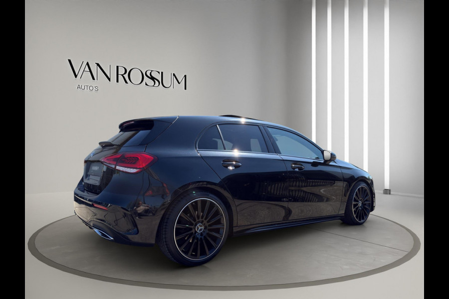 Mercedes-Benz A-Klasse 180 Business Solution AMG Pano | Stoelverwarming | 19 "| Parksensors V+A | Widescreen | Led | Camera |