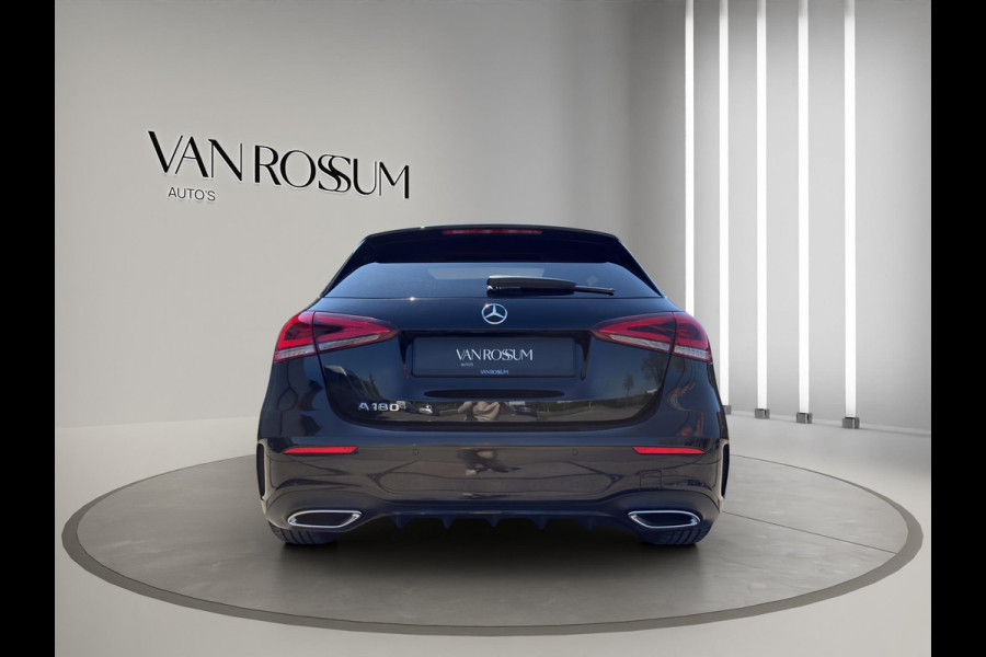 Mercedes-Benz A-Klasse 180 Business Solution AMG Pano | Stoelverwarming | 19 "| Parksensors V+A | Widescreen | Led | Camera |