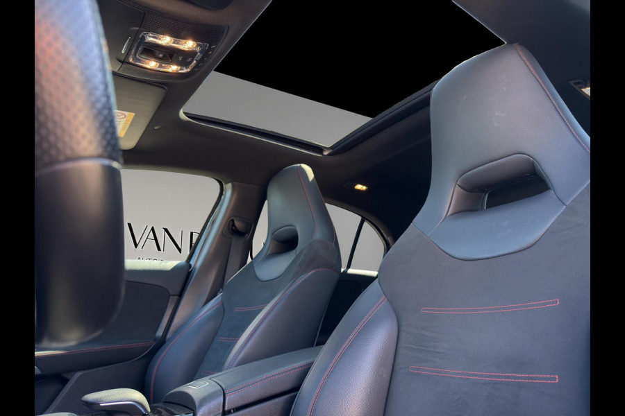 Mercedes-Benz A-Klasse 180 Business Solution AMG Pano | Stoelverwarming | 19 "| Parksensors V+A | Widescreen | Led | Camera |