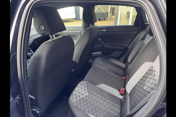 Volkswagen Taigo 1.0 TSI R-Line | Camera | Adaptive Cruise | Automaat | Climate Control | Navigatie