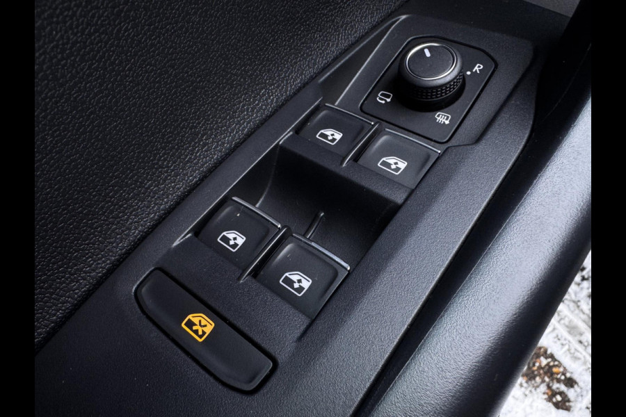Volkswagen Taigo 1.0 TSI R-Line | Camera | Adaptive Cruise | Automaat | Climate Control | Navigatie