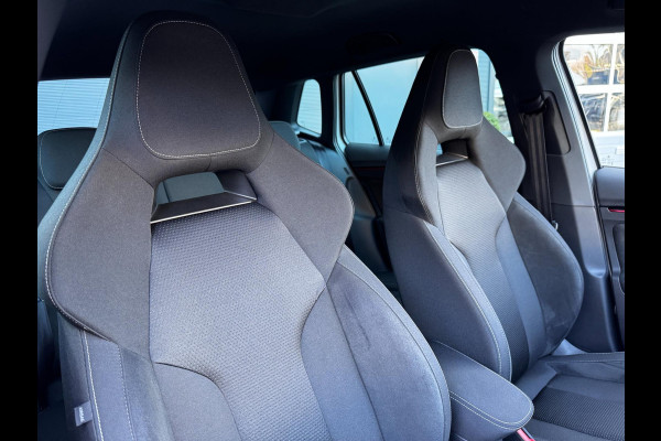 Škoda Kamiq 1.5 TSI 150 PK ACT Sport Business | Trekhaak | Camera | Carplay | Stoelverwarming | Climate Control | Automaat