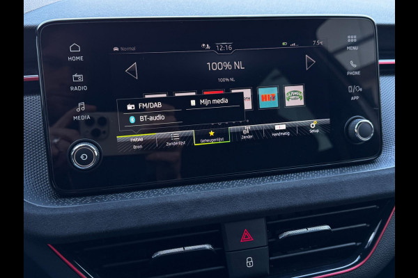 Škoda Kamiq 1.5 TSI 150 PK ACT Sport Business | Trekhaak | Camera | Carplay | Stoelverwarming | Climate Control | Automaat
