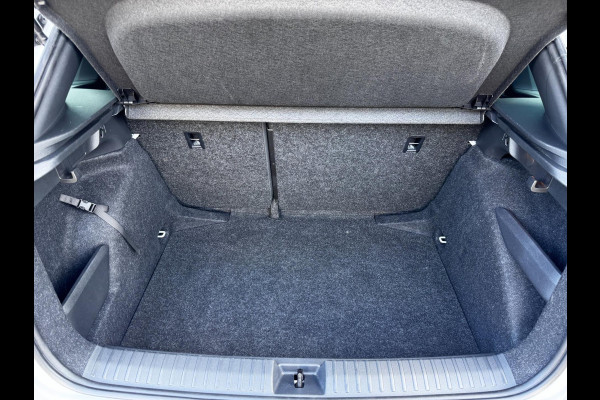 Škoda Kamiq 1.5 TSI 150 PK ACT Sport Business | Trekhaak | Camera | Carplay | Stoelverwarming | Climate Control | Automaat