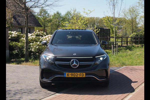 Mercedes-Benz EQC 400 4MATIC Business Solution AMG 80 kWh | Schuifdak | Trekhaak | Head-Up Display | Burmester | 360 Camera | NL-Auto |