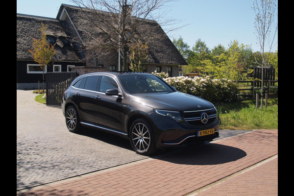Mercedes-Benz EQC 400 4MATIC Business Solution AMG 80 kWh | Schuifdak | Trekhaak | Head-Up Display | Burmester | 360 Camera | NL-Auto |