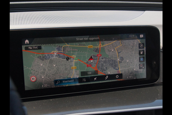 Mercedes-Benz EQC 400 4MATIC Business Solution AMG 80 kWh | Schuifdak | Trekhaak | Head-Up Display | Burmester | 360 Camera | NL-Auto |
