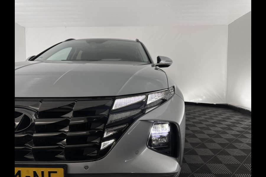 Hyundai Tucson 1.6 T-GDI HEV Comfort Smart (INCL-BTW) *FULL-LED | ADAPTIVE-CRUISE | HEATED-COMFORTSEATS | KEYLESS | CAMERA | DIGI-COCKPIT | PRIVACY-GLASS | SHIFTPADDLES | ECC | PDC | 17''ALU*