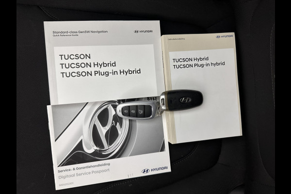 Hyundai Tucson 1.6 T-GDI HEV Comfort Smart (INCL-BTW) *FULL-LED | ADAPTIVE-CRUISE | HEATED-COMFORTSEATS | KEYLESS | CAMERA | DIGI-COCKPIT | PRIVACY-GLASS | SHIFTPADDLES | ECC | PDC | 17''ALU*