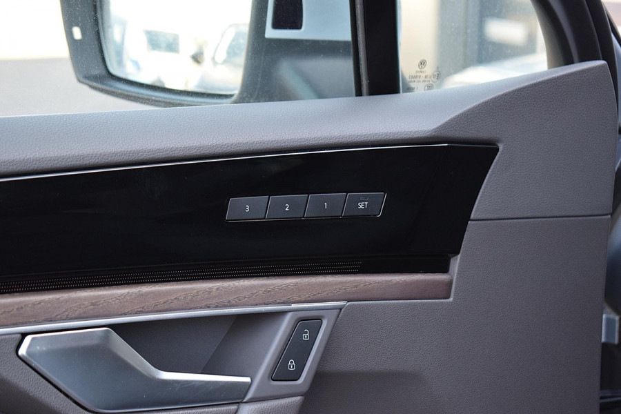 Volkswagen Touareg 3.0 TSi eHybrid 4MOTION | Trekhaak | Luchtvering | Pano | Leer | Memory