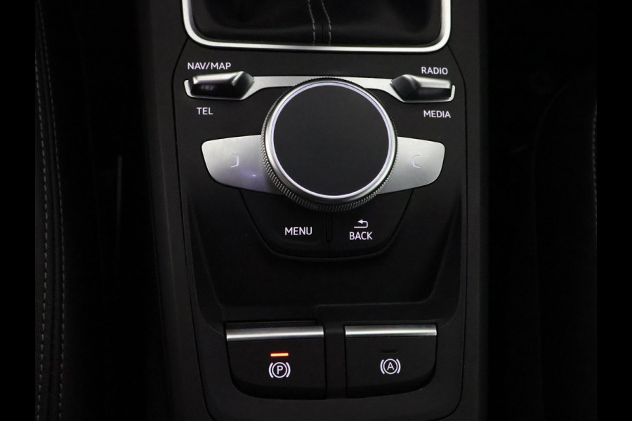 Audi Q2 30 TFSI S Edition | Digitale Cockpit | Stoel Verwarming | Achteruitrij Camera |